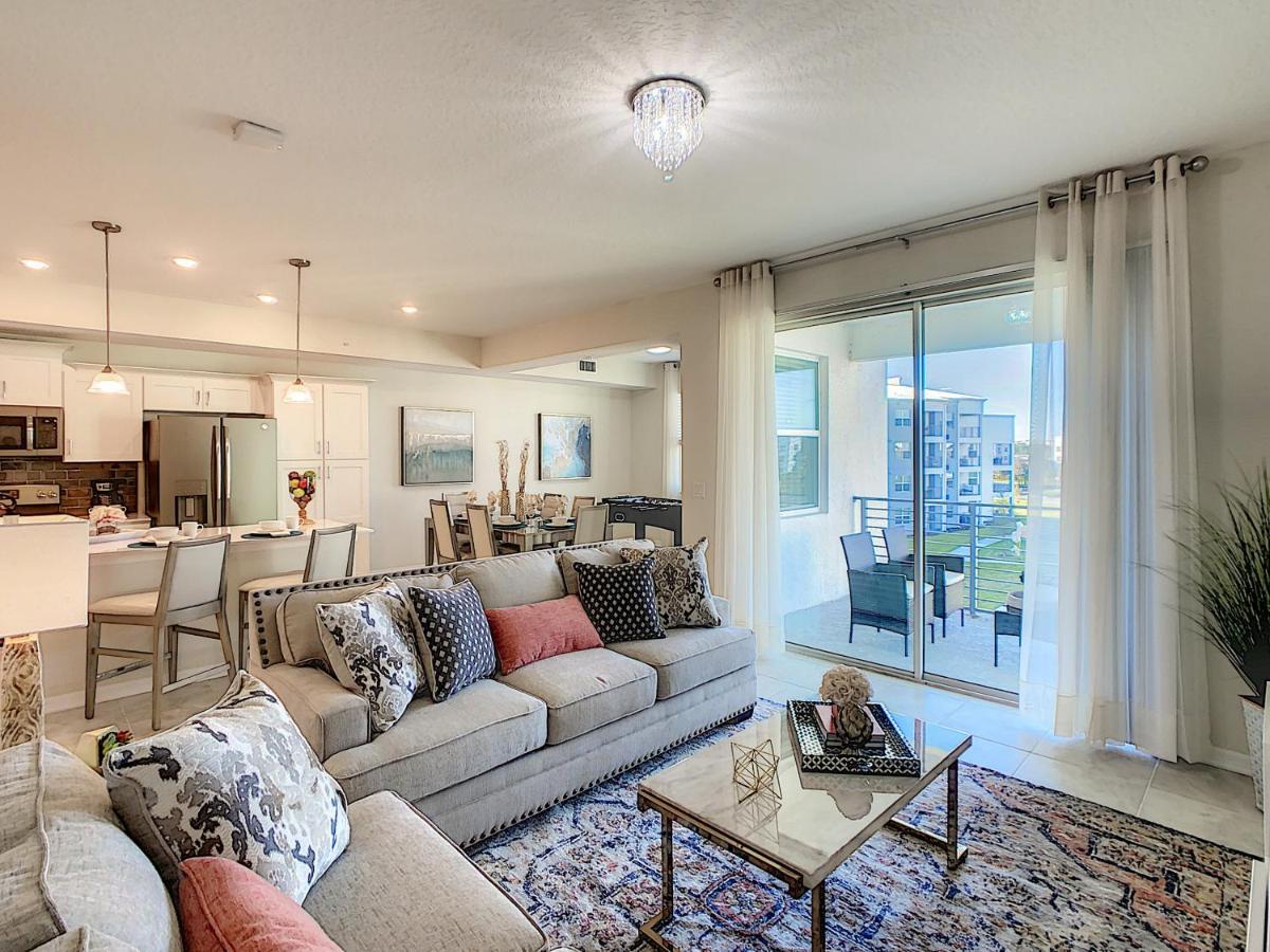 Modern Condo Near Disney Foosball Water Park キシミー エクステリア 写真